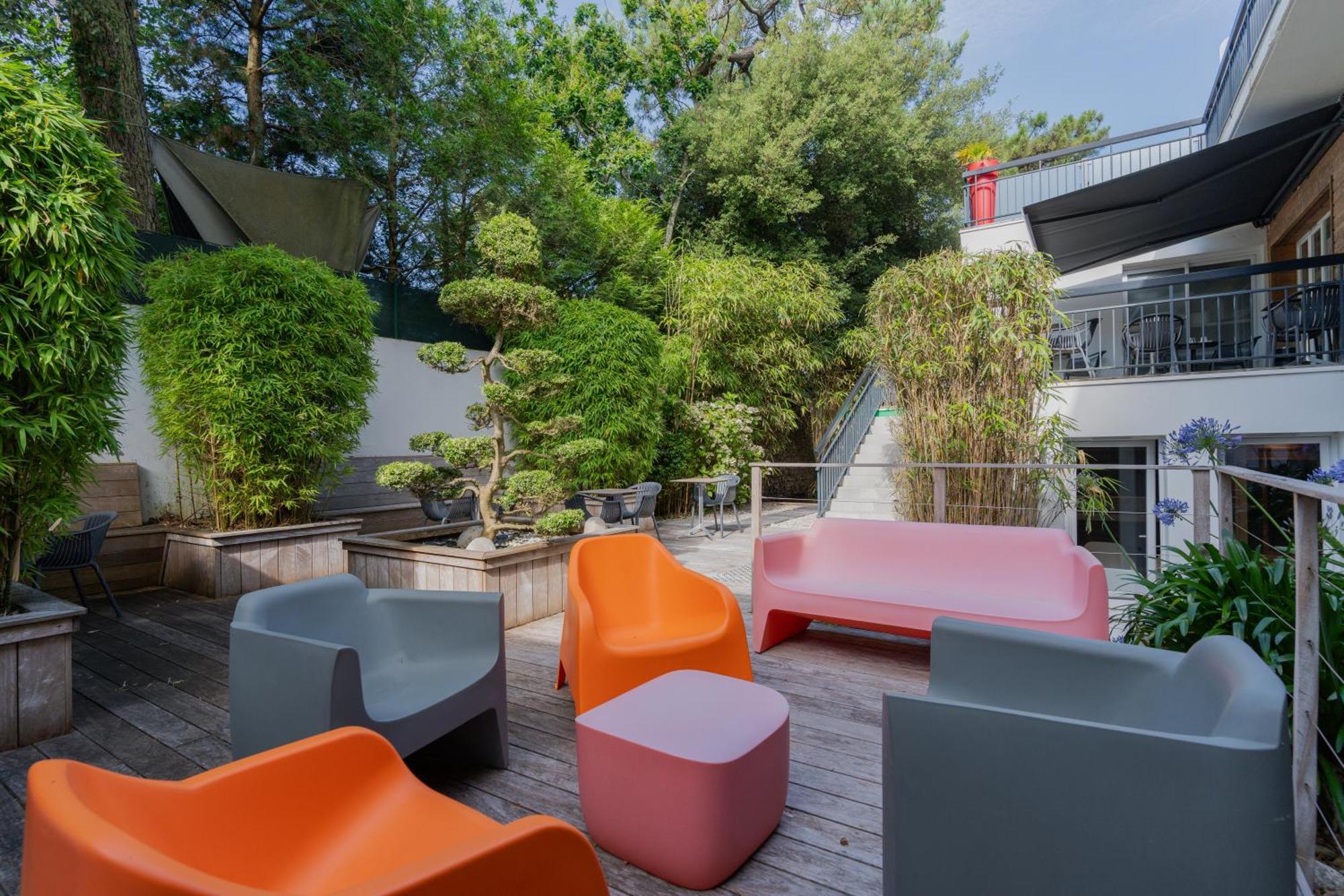 Western Garden And Hotel 3*